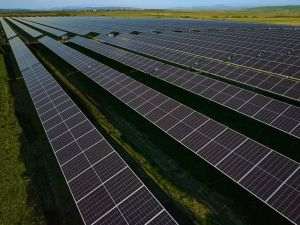 DRI obţine 60 milioane euro pentru construcţia parcului fotovoltaic Văcăreşti